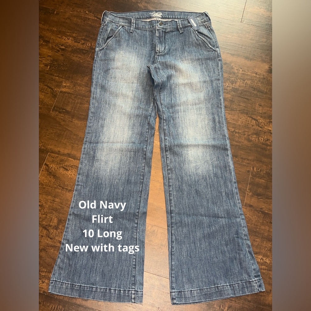 Old Navy, Flirt Style, size 10L, New!